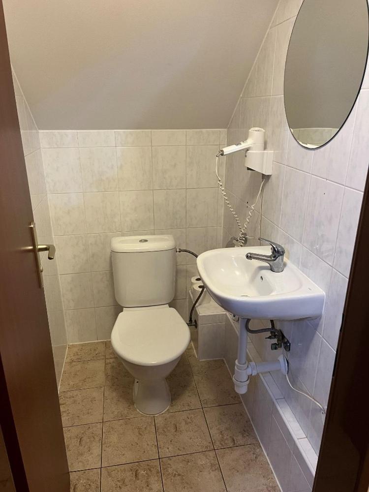 Penzion Pod Zámkem Prŭhonice Exterior foto