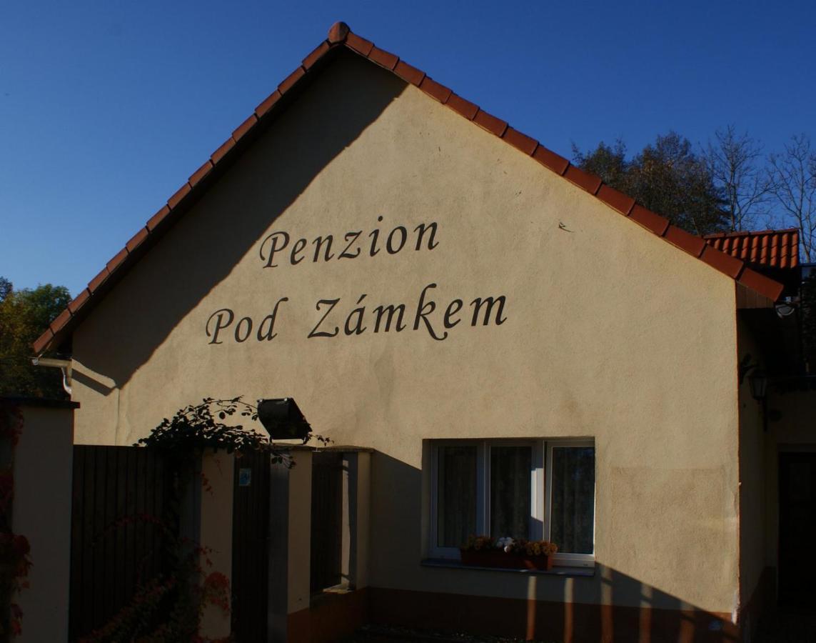 Penzion Pod Zámkem Prŭhonice Exterior foto