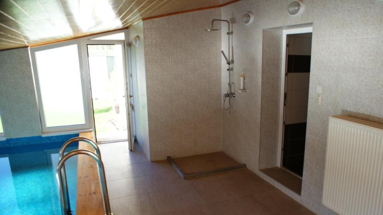 Penzion Pod Zámkem Prŭhonice Exterior foto