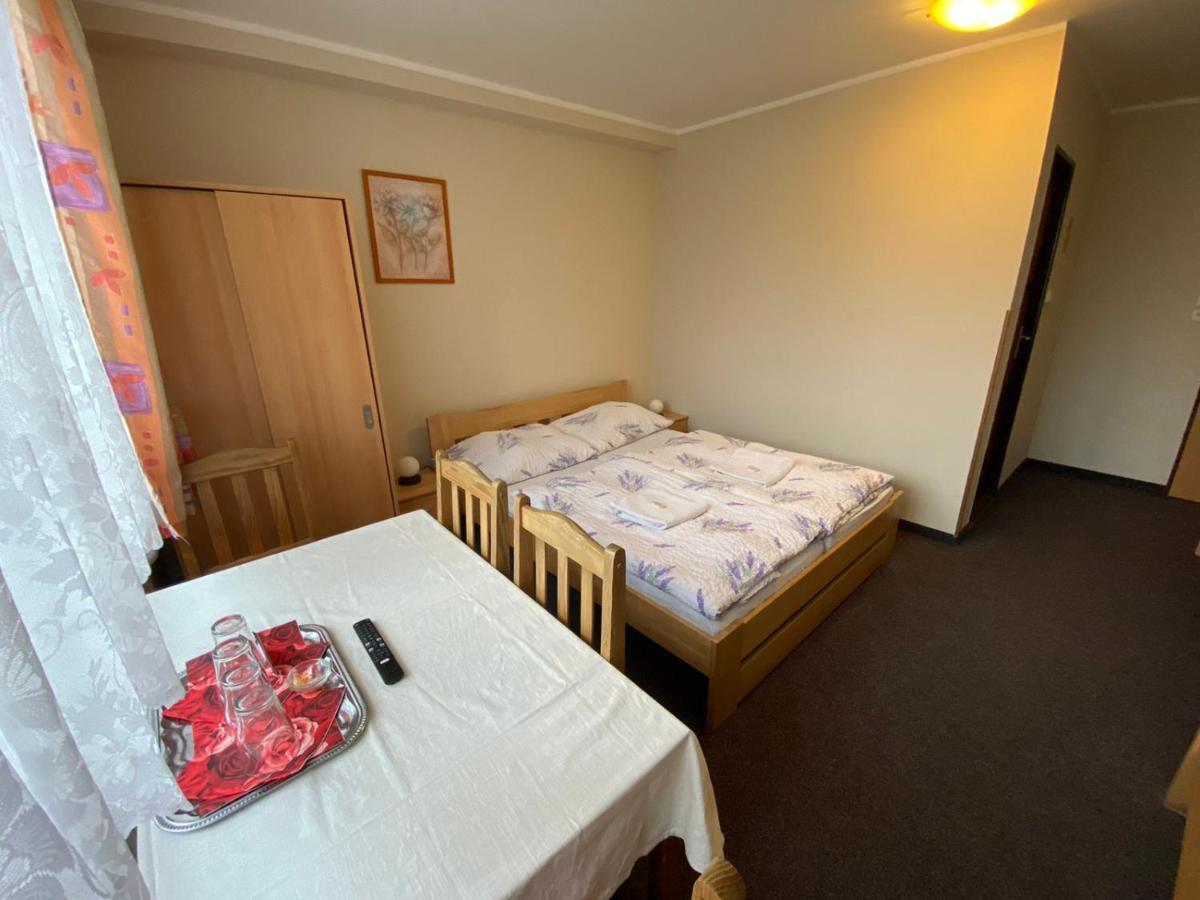 Penzion Pod Zámkem Prŭhonice Quarto foto